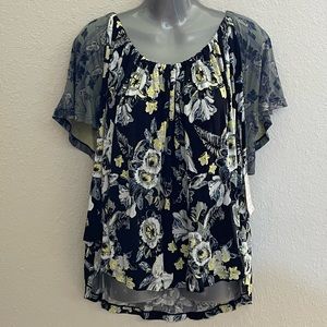 Free People floral top.  Size Large, new with tags.
